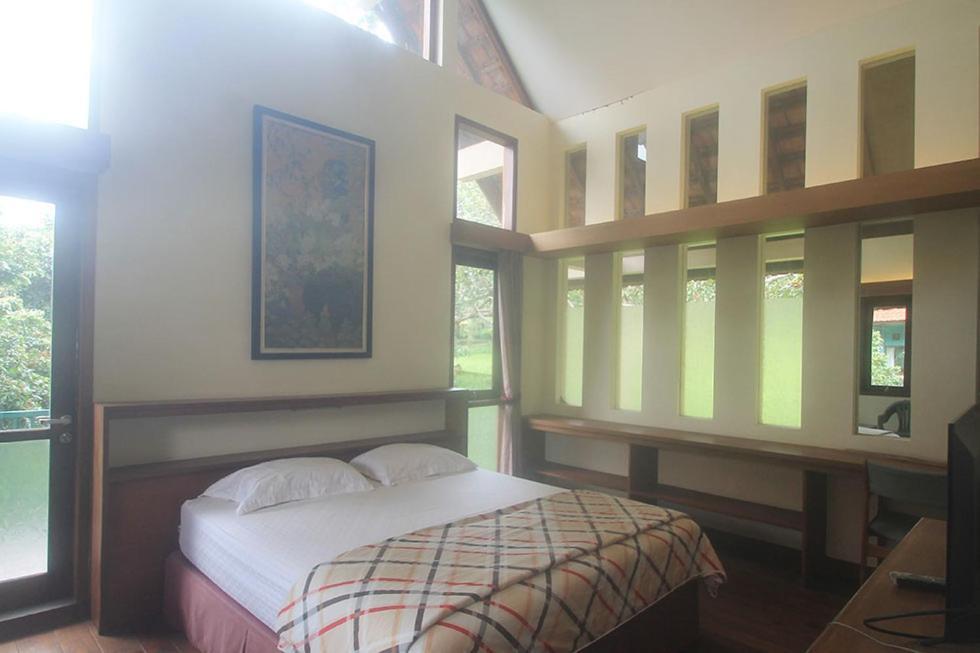Hotel Villa Rawa Pening Pratama By Aparian Bandungan Exterior photo