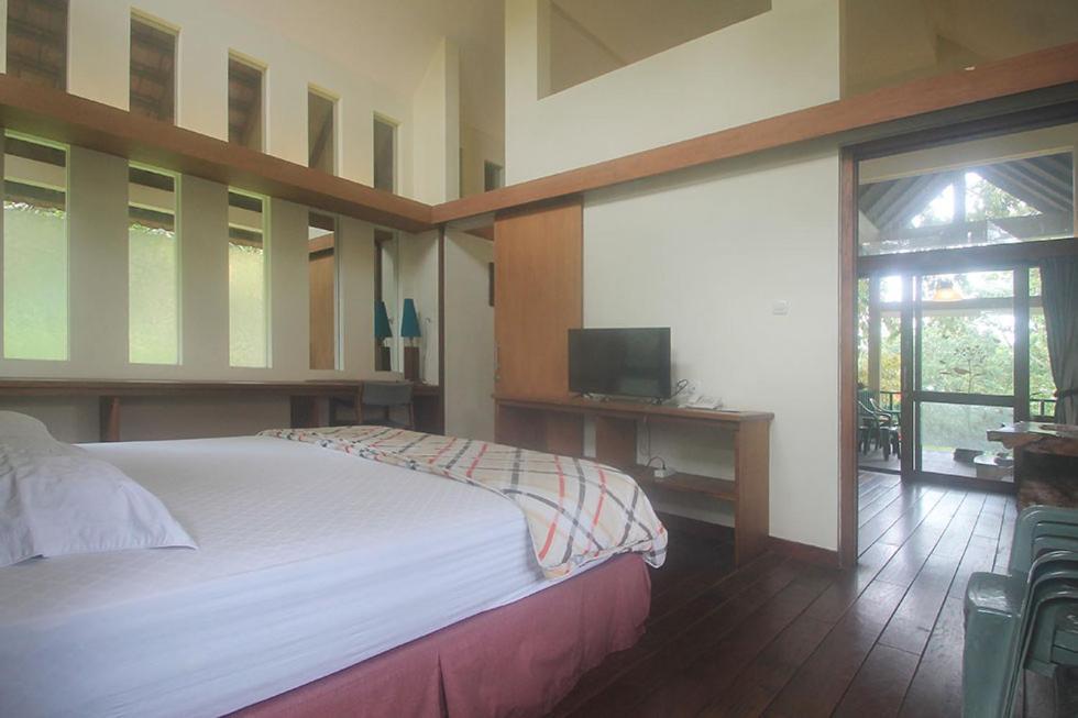 Hotel Villa Rawa Pening Pratama By Aparian Bandungan Exterior photo